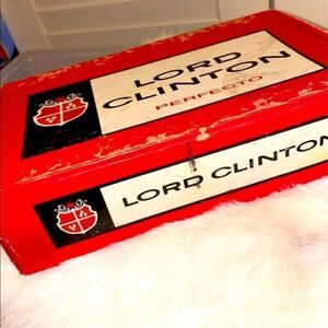 Vintage Lord Clinton Cigar Box